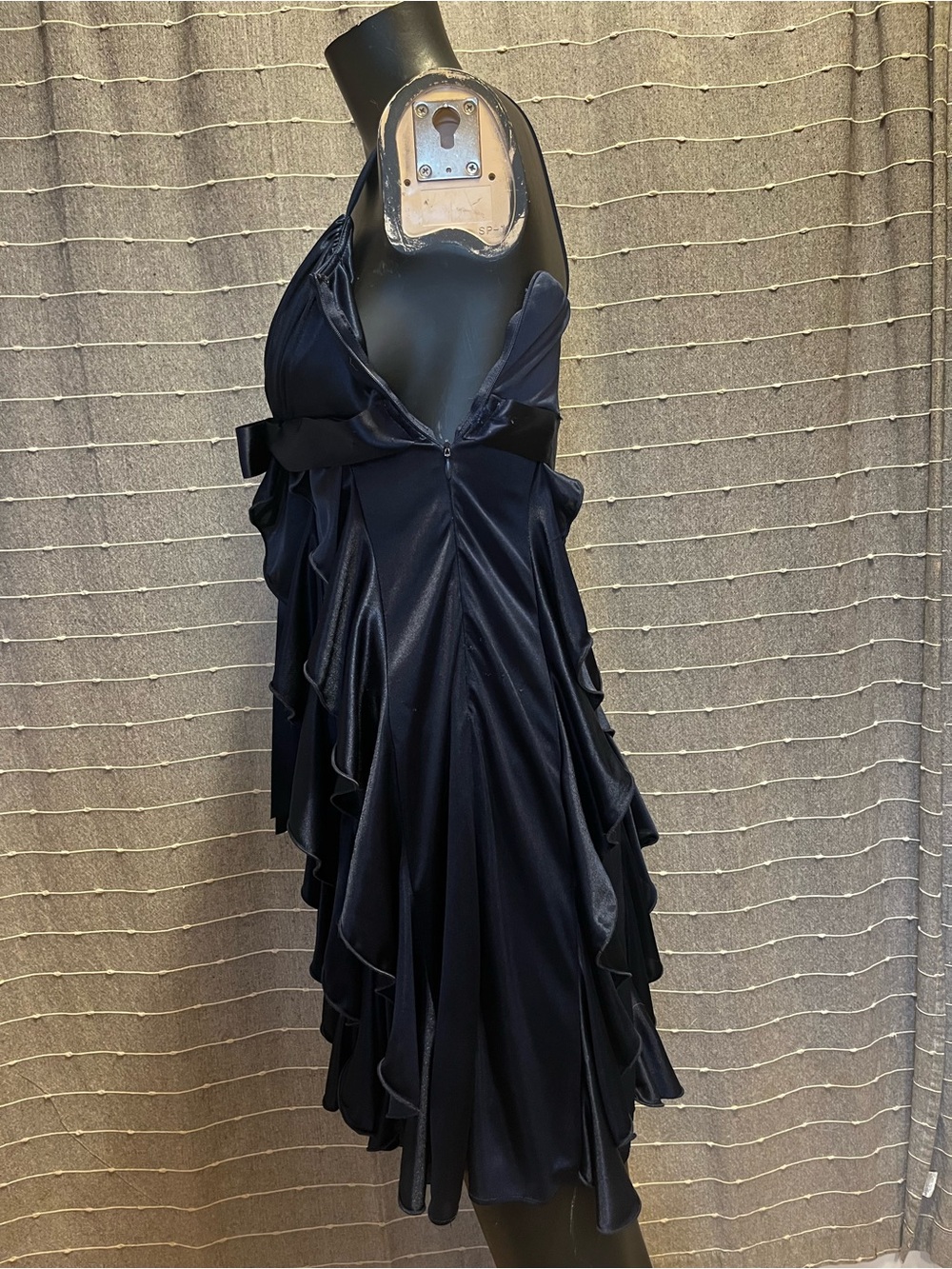 Laura Petites Ruffled Cocktail Dress - Picture 3 of 6